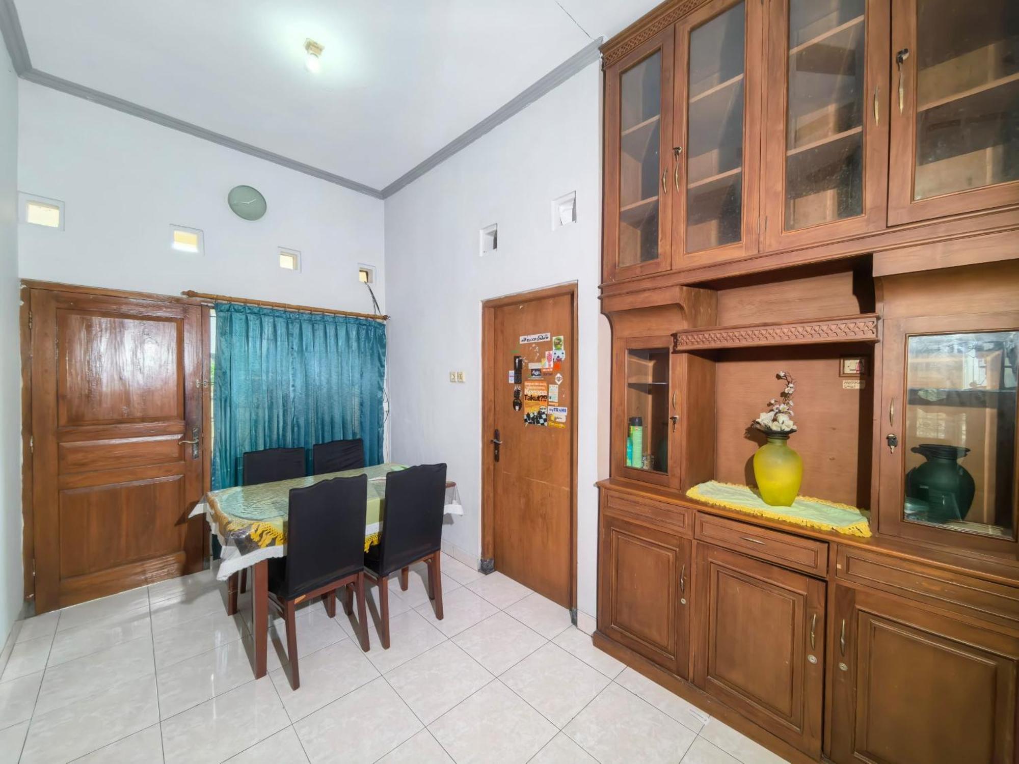 Mutiara Babarsari Homestay Jogja Yogyakarta Exterior foto